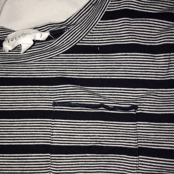 Shirts 🖤💗 - Picture 6 of 7